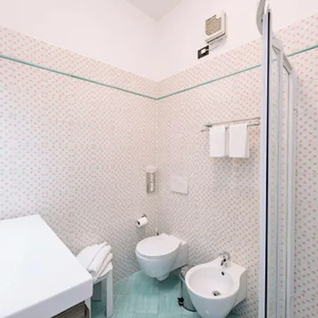 بلفيدير كومو ليك ريليس فندق 3*